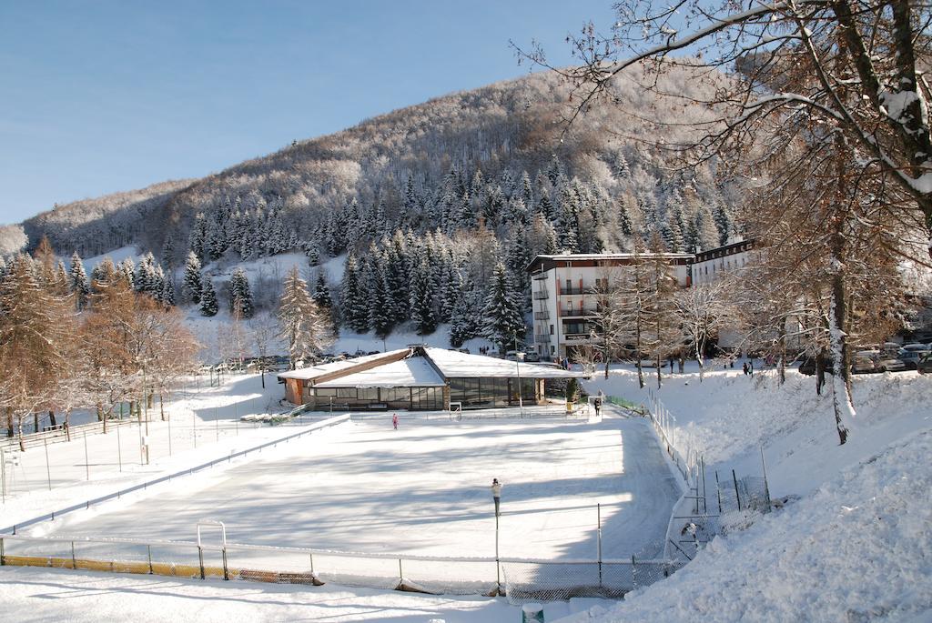 Sport & Family Hotel Bucaneve Brentonico Esterno foto